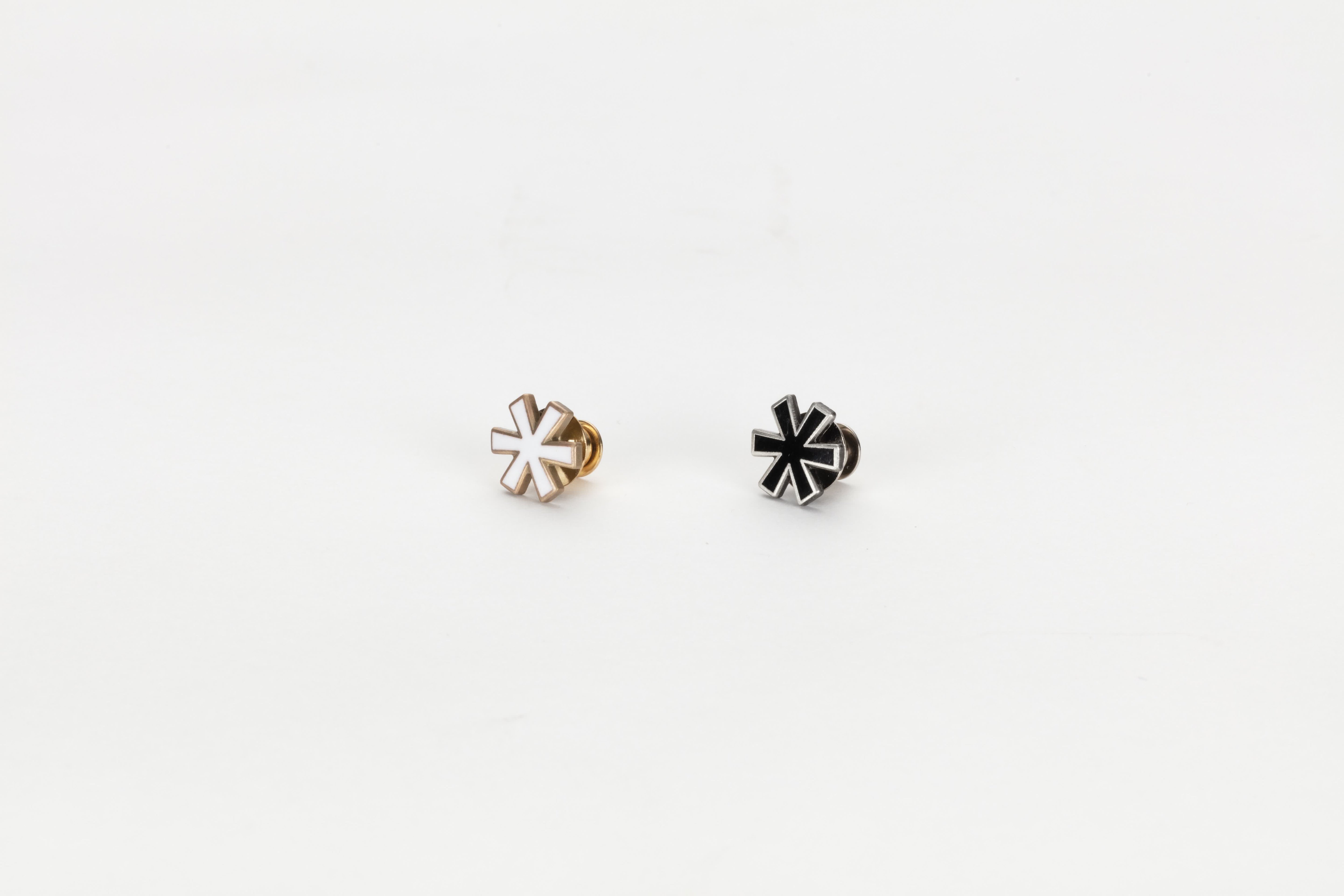 This is a pin set made from Shippo glaze.