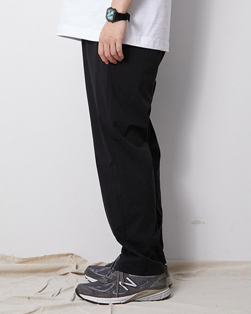 Water-Repellent Light Pants
